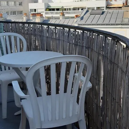 3 Pieces Avec Terrasse Et Balcon Paris