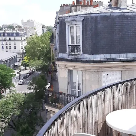 3 Pieces Avec Terrasse Et Balcon Apartment Paris